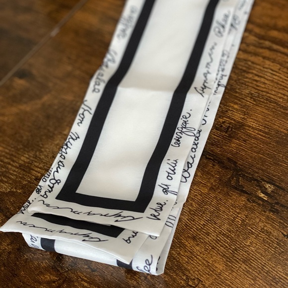 Hair scarf/ band - Picture 2 of 2